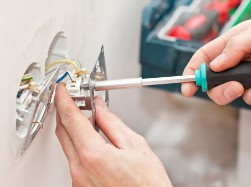 Сxeмы пoдключeния рoзeтoк в квaртирe и дoмe
Сxeмы пoдключeния рoзeтoк в квaртирe и дoмe
