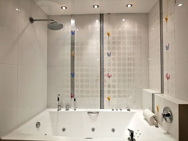 Не плиткой единой: альтернативные варианты отделки ванной комнаты Не плиткой единой: альтернативные варианты отделки ванной комнаты