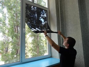 Разновидности и установка тонировочных плёнок на окна