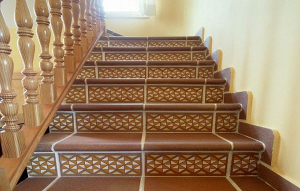 Обкладка ступеней лестницы плиткой Обкладка ступеней лестницы плиткой