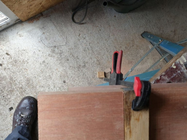 Деревянная киянка с помощью лишь подручных инструментов? Легко!