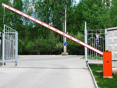 Как выбрать автоматический шлагбаум и советы по установке конструкции