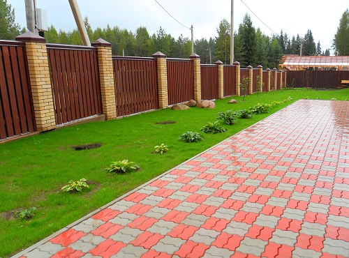 Способы укладки тротуарной плитки на даче своими руками